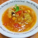 白菜と蒸し豆のスープ